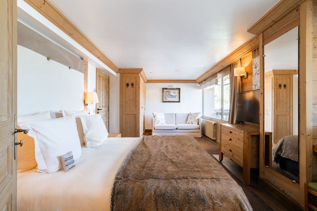 2025_suite_136-138_familiale-vallée_hotel-les-peupliers_hébergement_03©Paul-Brechu