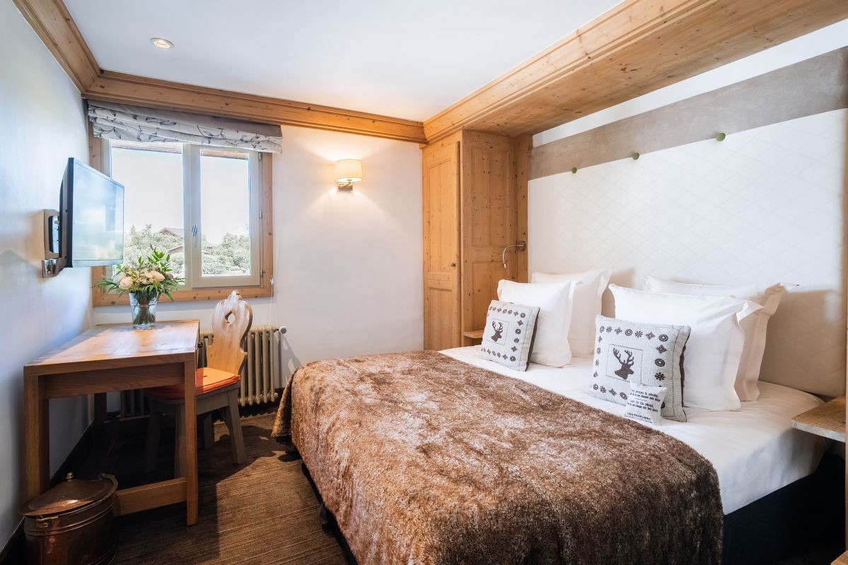 2025_suite_136-138_familiale-vallée_hotel-les-peupliers_hébergement_02©Paul-Brechu